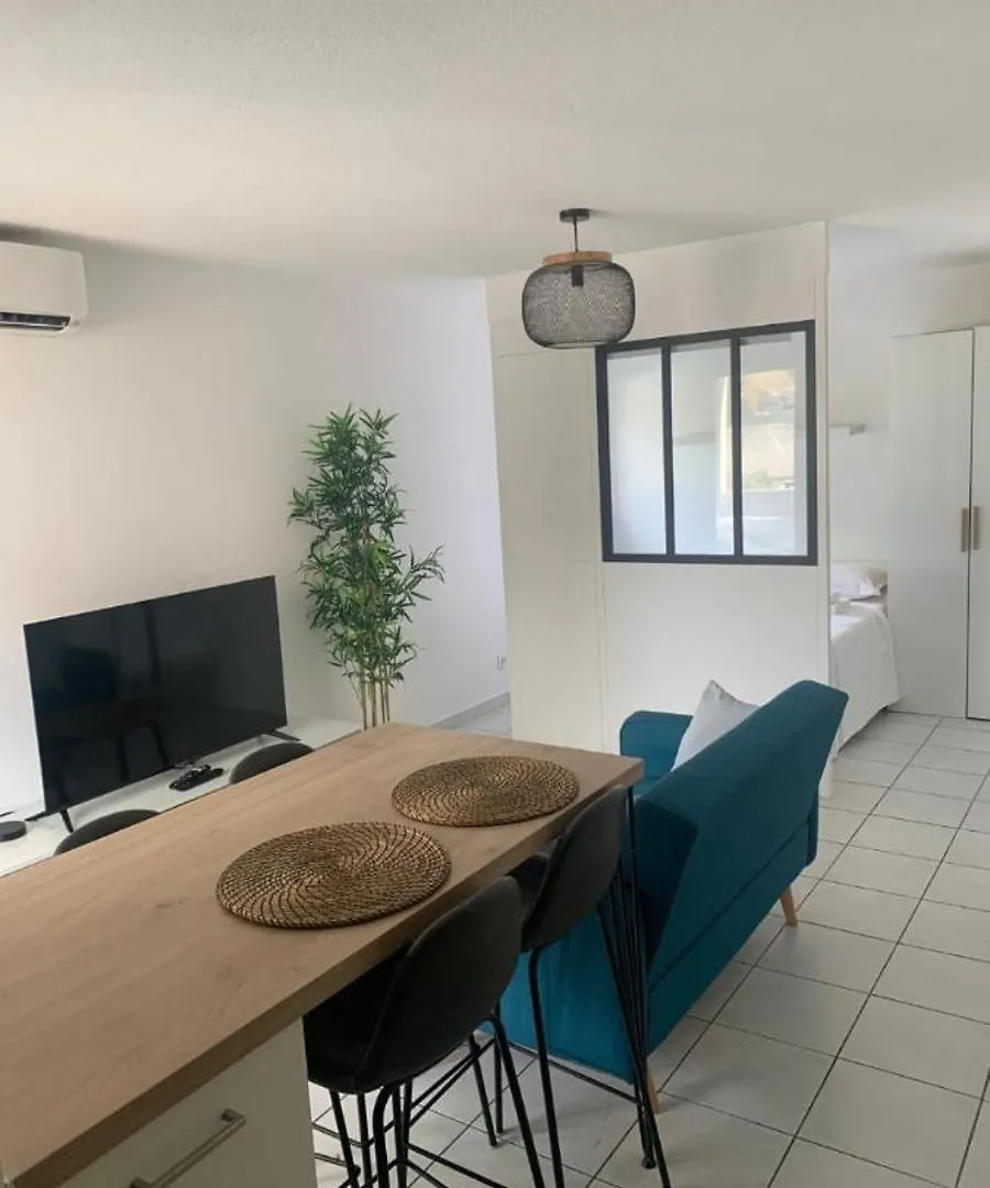 Apartamento Studio Avec Coin Nuit Et Garage Saint-Laurent-du-Var Francia
